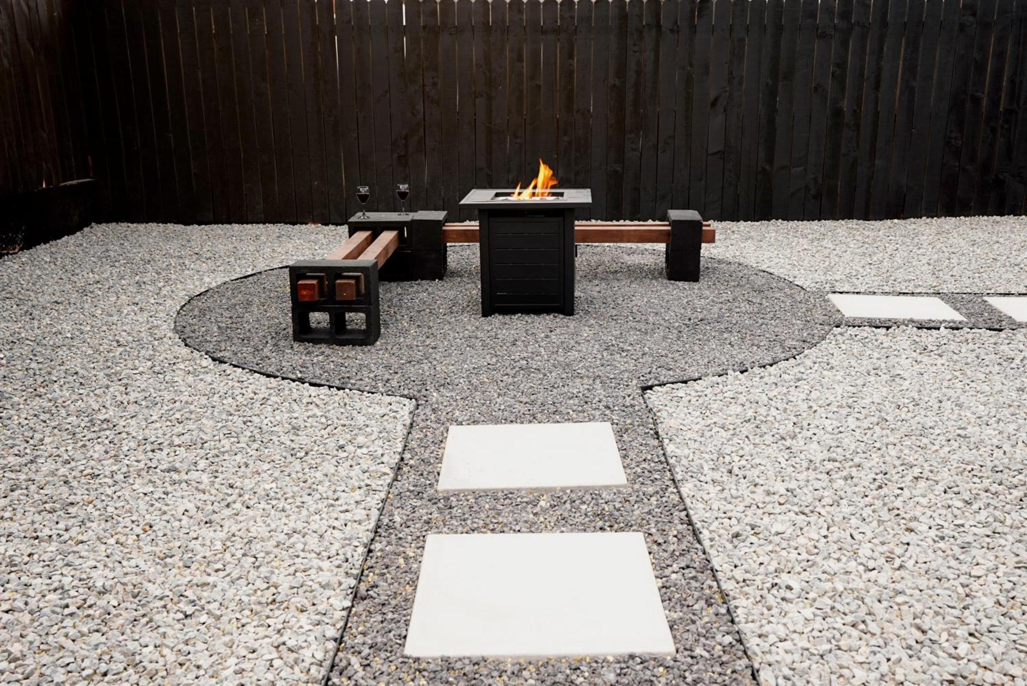 Centrally Located! Remodeled! Huge Backyard! The White House แอลบูเคอร์คี ภายนอก รูปภาพ